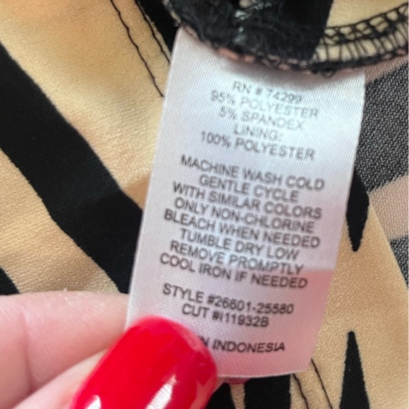 NWOT Sweet Storm Black and Cream Zebra Pattern Mini Dress Spandex Size Large - Picture 4 of 13